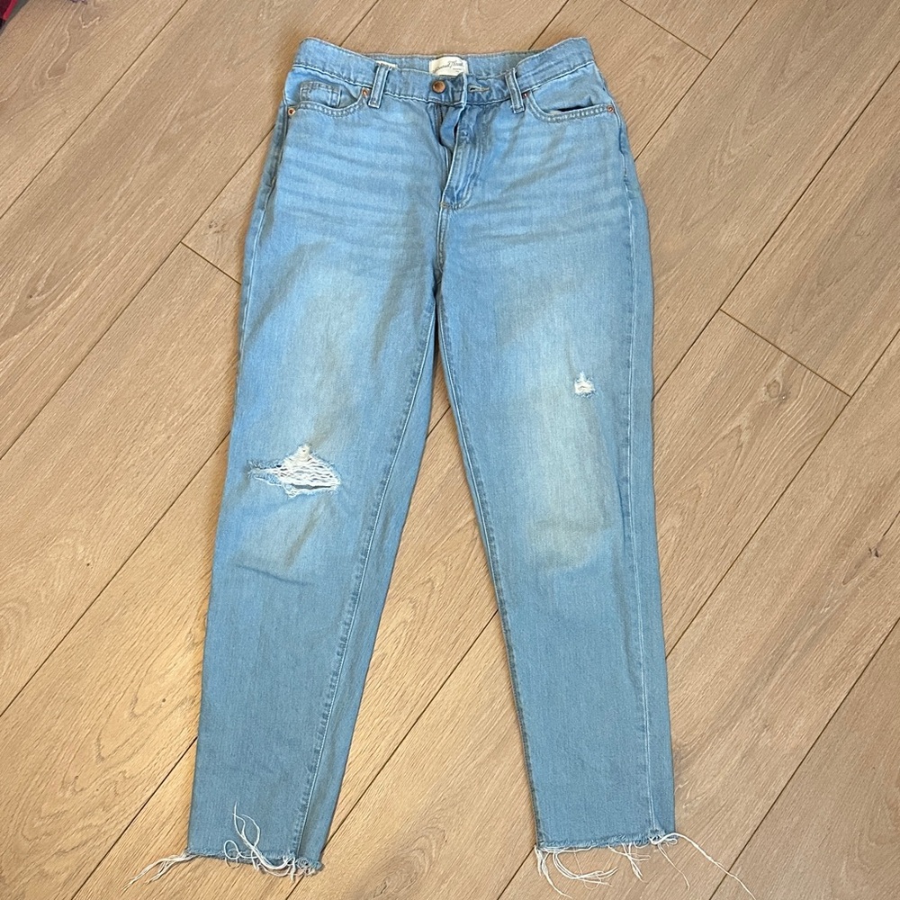 Universal Thread Light Blue Boyfriend Fit Jeans